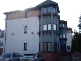 2 bedroom Flat to re...